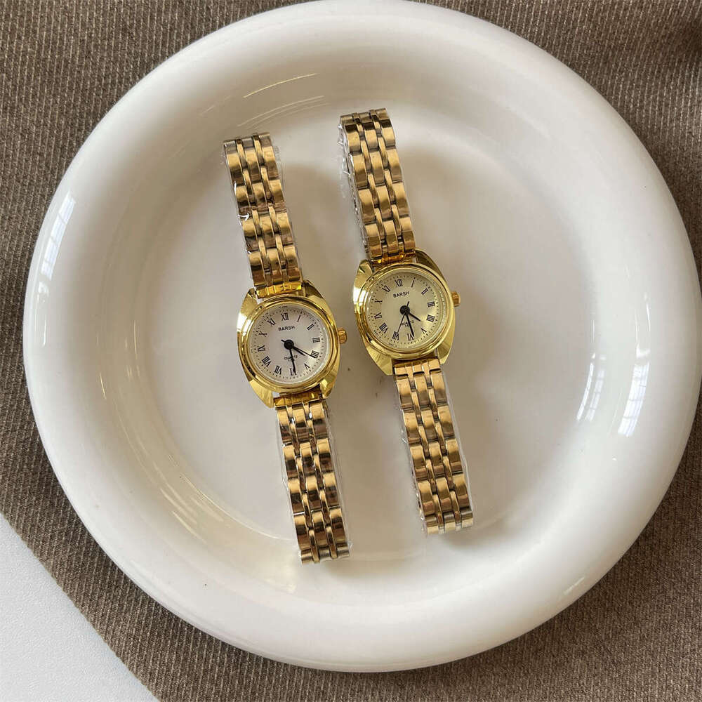 Vintage Style Mini Round Dial Steel Band for Women, Niche Designer Light Luxury Elegant High-end Exquisite Small Gold Watch