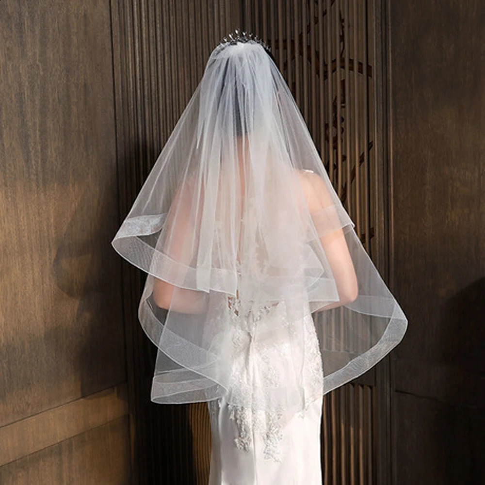 Wedding Bride Headdress Full Of Romantic Church Wedding Style Ladies White TwoLayer Gauze Fingertip Veil 250918