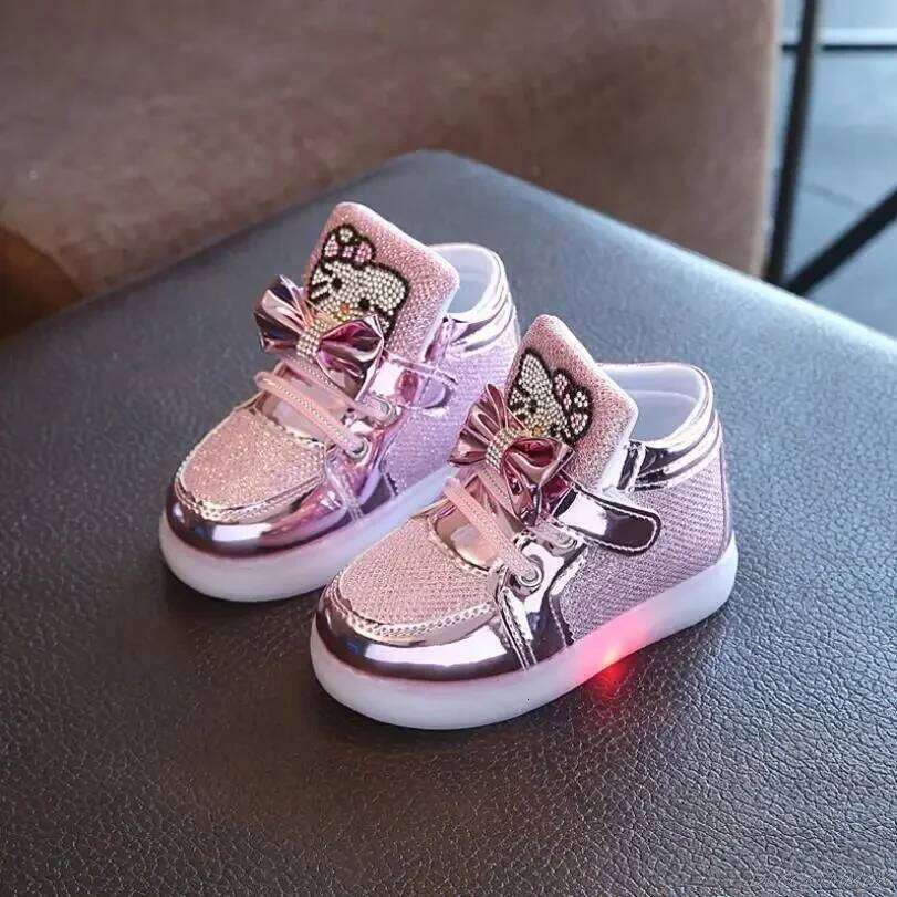 New Children Luminous Boys Girls Sport Running Shoes Baby Flashing Lights Fashion Toddler Little Kid LED Sneakers