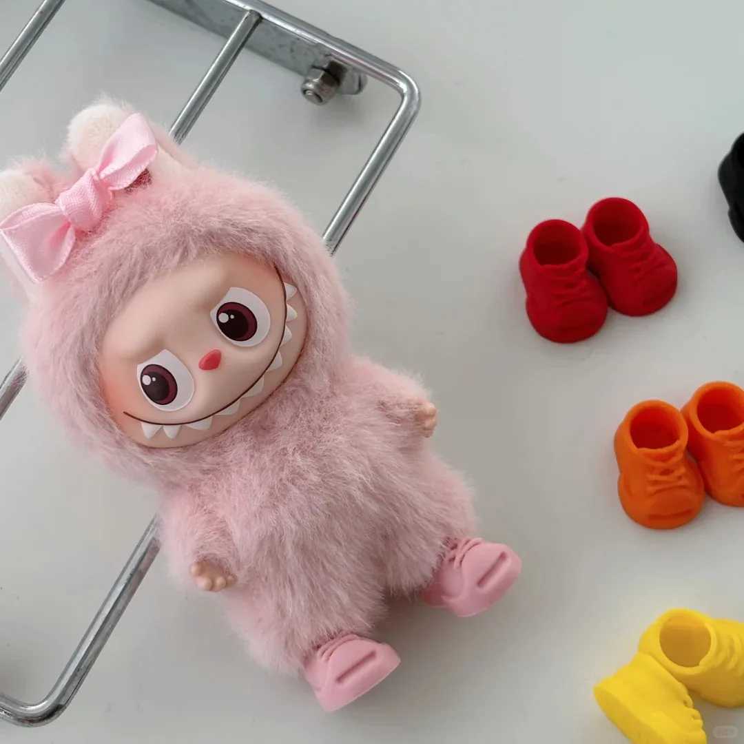 Mini Labubu Plastic Sports Shoes For 105cm Labubu V4 The Monsters Pin for Love Series Doll Clothes Outfit Accessories C250919