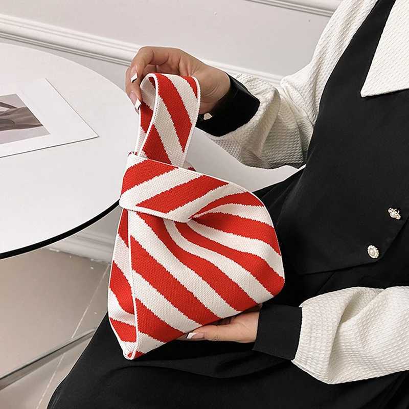 Handmade Knit Casual Color Wide Stripe Tote Shoulder Bag Mini Knot Wristbag Reusable Shopping Bag for Students And Women Z250915