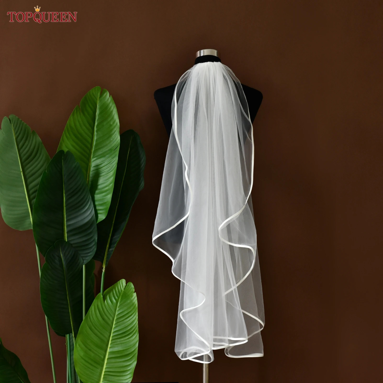 TOPQUEEN V302 Ribbon Wave Edge Wedding Veil Bridal Veil Wedding Short Single Layer Elegant Rochii With Comb Customizable 250918