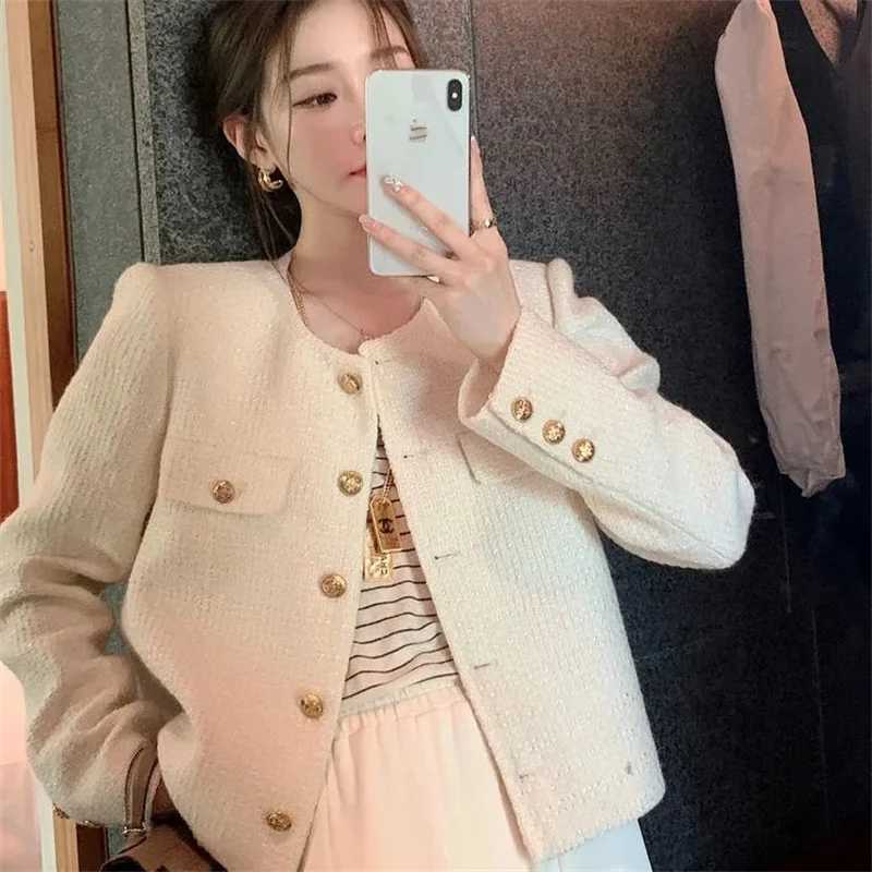Advanced Feeling Female Xiaoxiangfeng Top Coat Autumn Winter Ladies Short Long Sleeves Jacket Women Round Neck Loose Fit Outwear Z250918