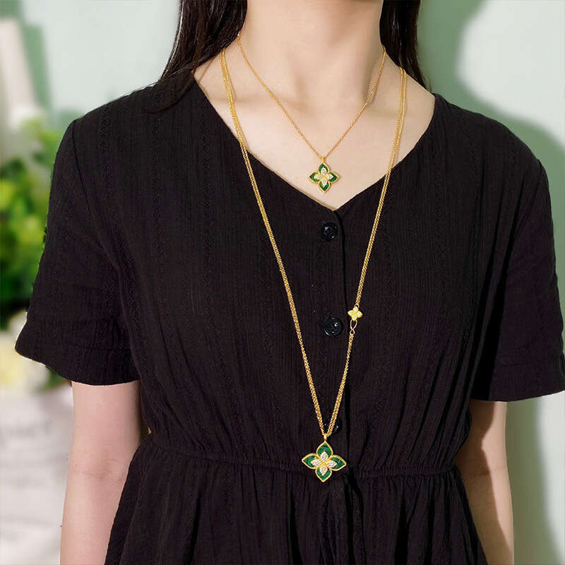 New RC Necklace for Women, Ins Style, Filigree Carved Design, Four-Petal Flower 3D Pendant, Clavicle Chain, Gold-Plated Short Chain ddmypluto