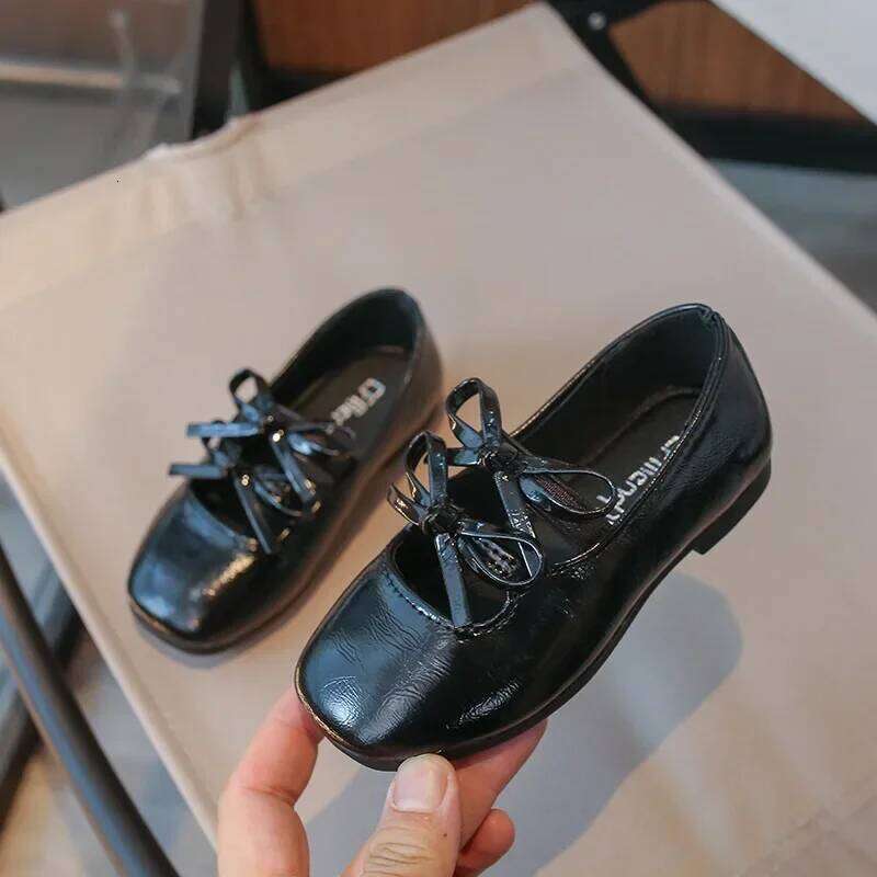 Kids Square Dance Performance Black Solid Color Princess Shoe with Double Bow 2024 New Girls Leather Shoes Soft Sole
