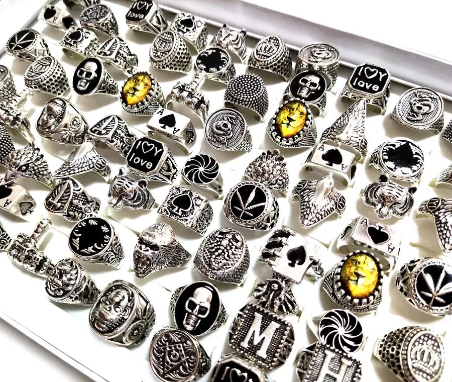 20pcslot Retro Big Head Exaggerated Gothic Skull Men Ring Punk Rocker Male Fashon Skeleton Rings Wholesale Lots 250919
