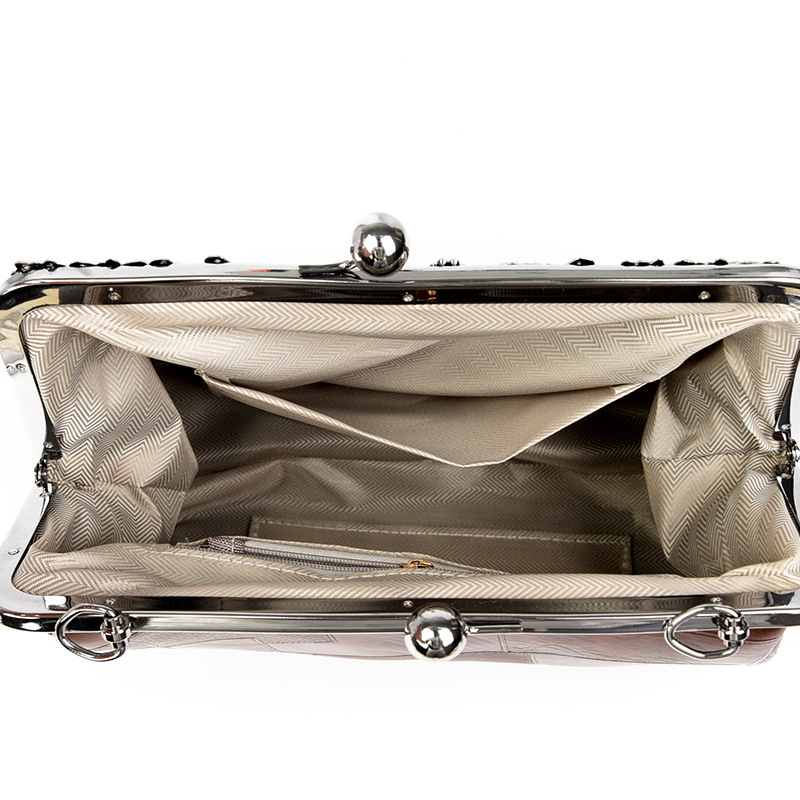 Trendy Women s Shoulder Bag New Retro Women s Handbag Fashionable Casual Women s Crossbody Bag design Autumn New Designer Bag