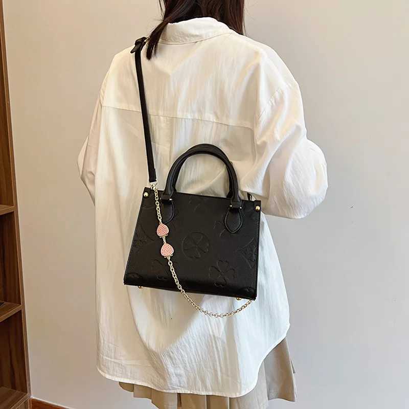 Highend appearance level fashionable and versatile womens bag with large capacity shopping bag crossbody bag shoulder bagXJ250918