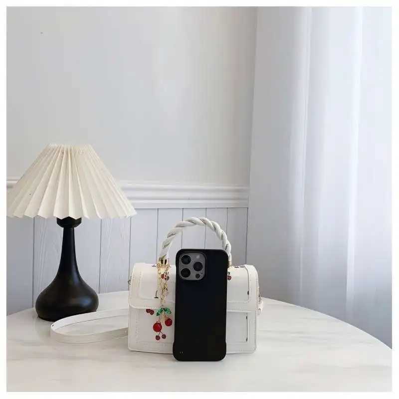 2025 New Style Bag Classic and Fashionable Cherry Shoulder Bag Crossbody Bag Single Shoulder Bag Lightweight Designer BagXJ250918