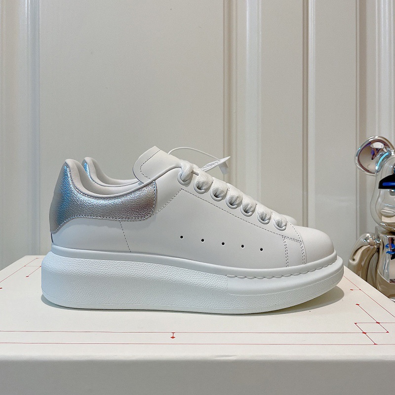 Designer Woman man shoe Leather Lace Up Men Fashion Platform Oversized Sneakers mens womens Luxury Casual Shoes size 35-45