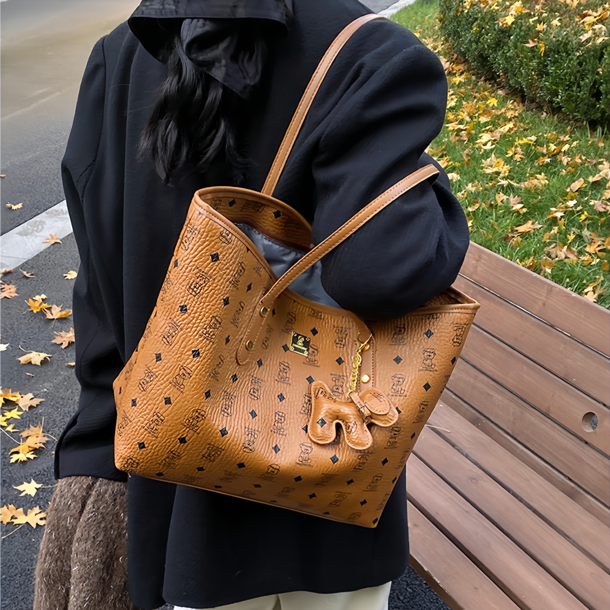 2025 Designer Fashionable Printed Commuting Tote Bag - Women's Shoulder/Handheld, Bucket Bag Style with Free Shipping