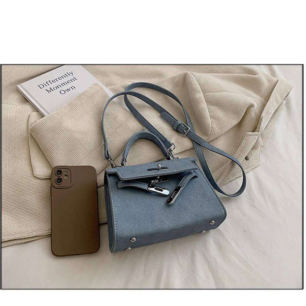 Women Small Vintage Classy Handheld Messenger Bag Shoulder Bag Ladies Crossbody Purse
