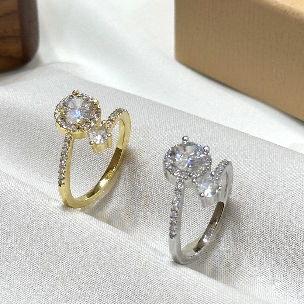 Silver - Toned Double Crystal Open Cuff Ring With Rhinestone Accents Elegant Daily & Glamorous Jewelry Gift For Her High - Quality And Stylish Accesso