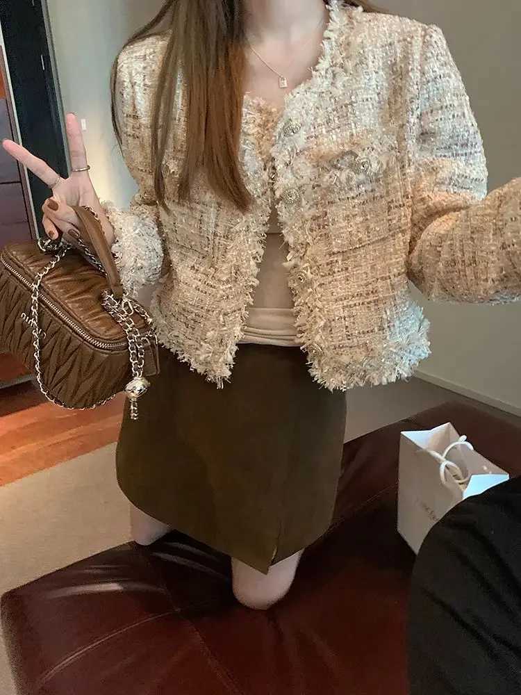 2024 Womens Spring Autumn Fashion Round Neck Tassel Outerwear Female Long Sleeve Loose Coats Ladies Short Tweed Jacket R732 Z250918