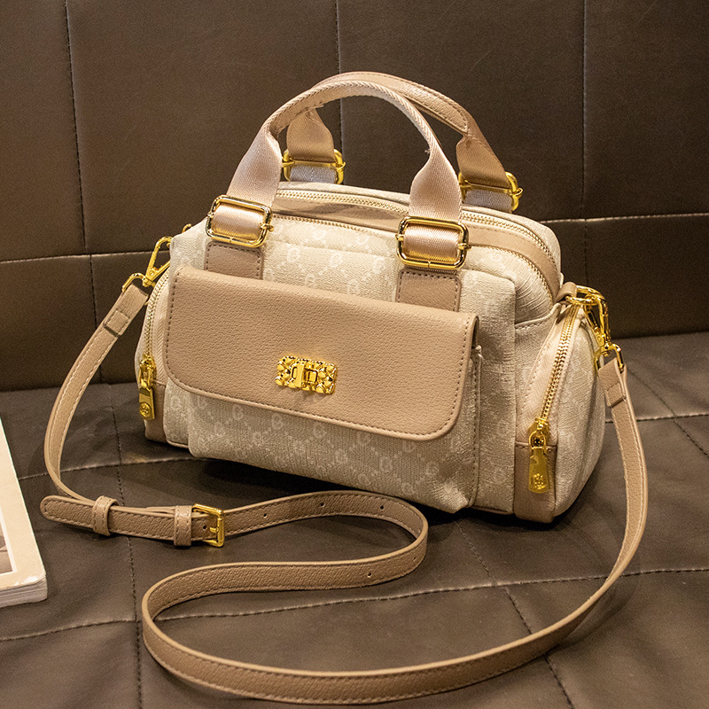 Cross-border Source Luxury Bag Luxury Brand Women's Designer Bag Bag 2025 Hot-selling High-end Boston Pillow Bag Large Capacity Handbag Crossbody