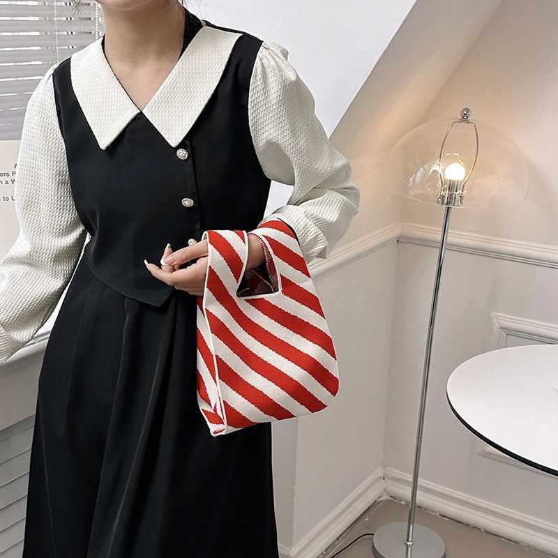 Handmade Knit Women Handbag Hot Student Reusable Shopping BagMini Knot Wristbag Casual Color Wide Stripe Tote Shoulder Bag Z250915