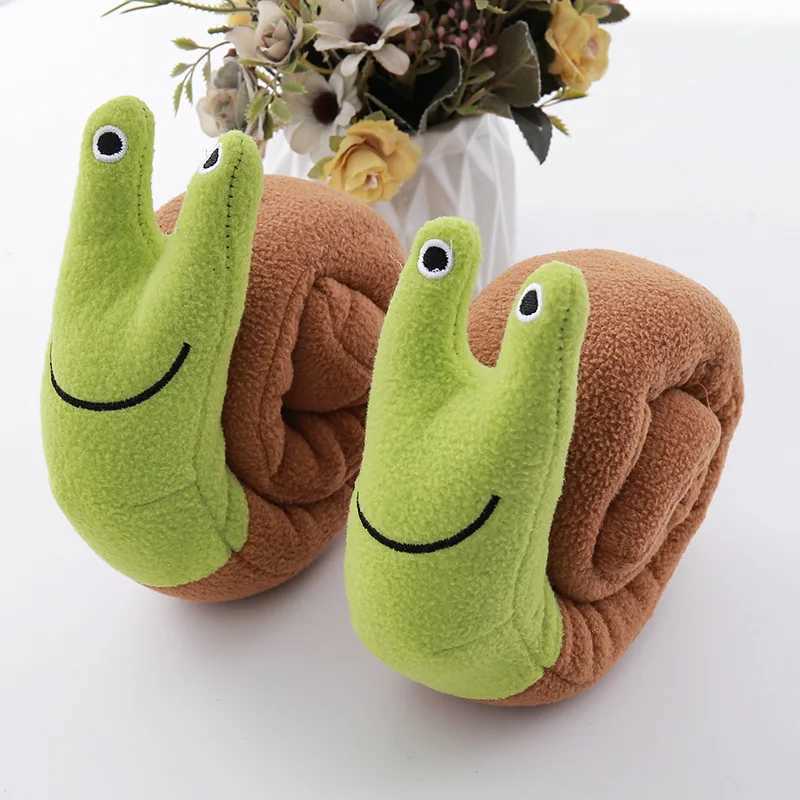 Dog Squeak Toys Pet Sniffing Plush Snails Toys Tibetan Food Molar Dog Toys Interactive Dog Toy Feeder Pet Supply X250918