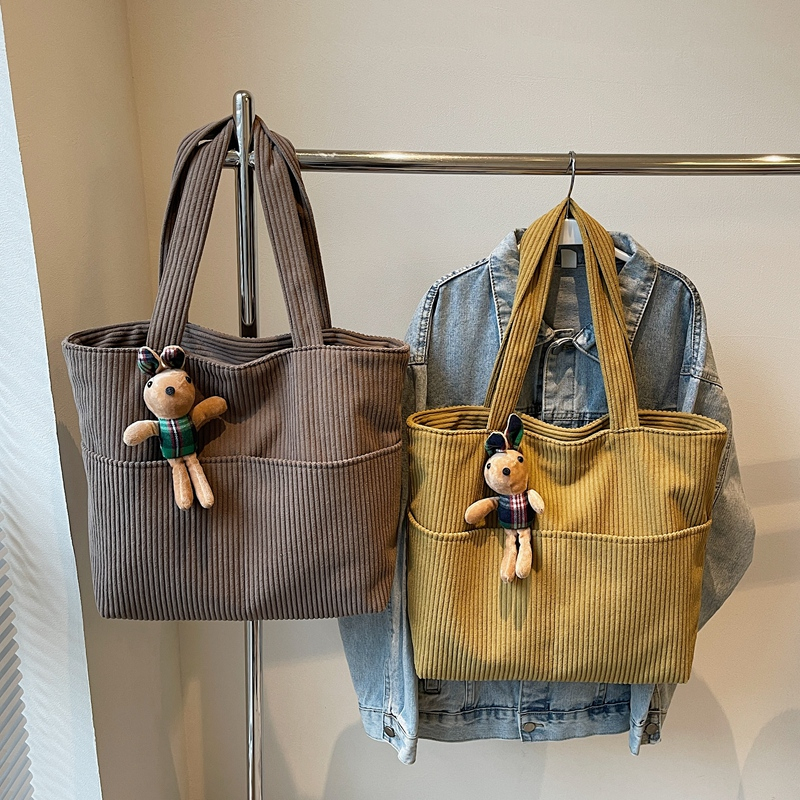 Fashionable and casual large capacity handbag, autumn student classic crossbody bag, simple daily commuting, high-end multifunctional women's han