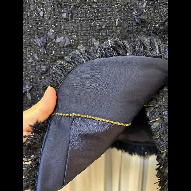 Luxury Tweed Short Coat for Women Small Fragrance O Neck Tassel Simple Casual High Quality French Fashion Autumn Winter Z250918