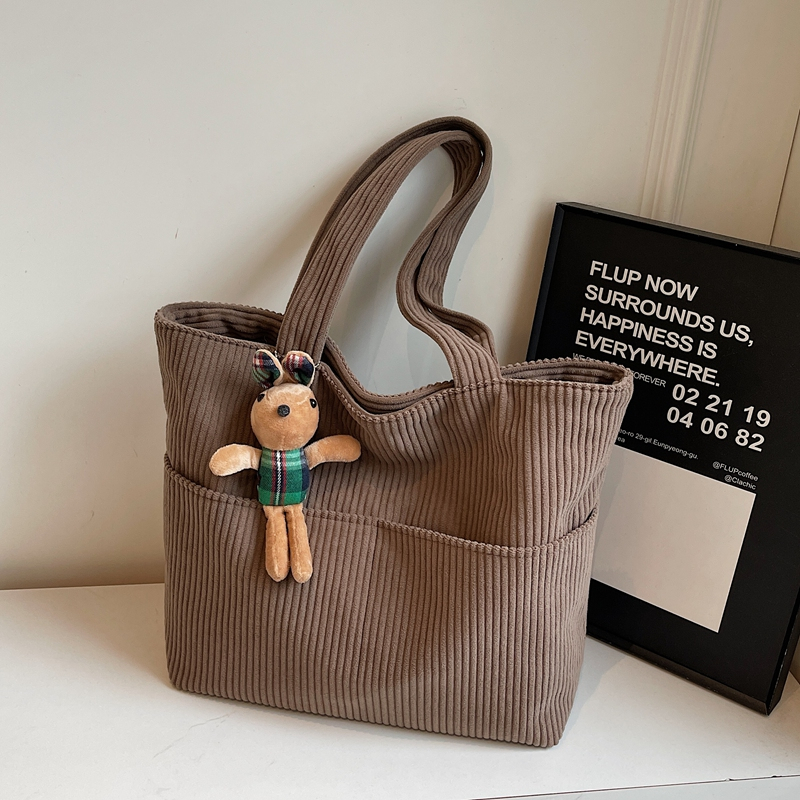 Fashionable and casual large capacity handbag, autumn student classic crossbody bag, simple daily commuting, high-end multifunctional women's han