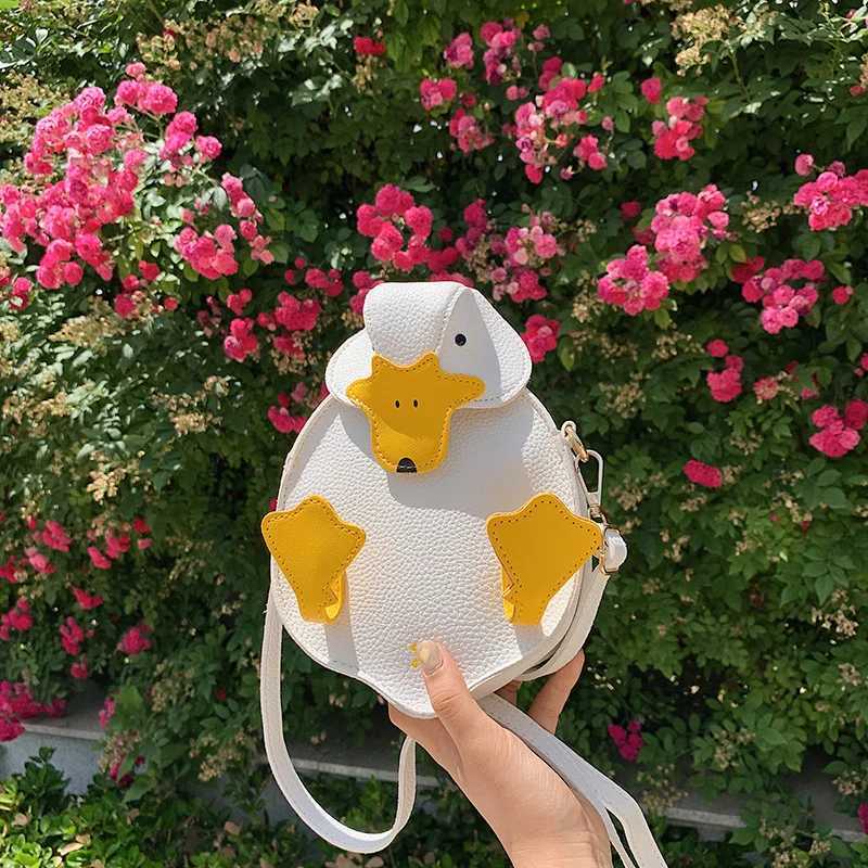 Popular Girls Cute Cartoon Duck Handbags Women Duck Shape Crossbody Bag Female Soft PU Leather Shoulder Bag Z250915