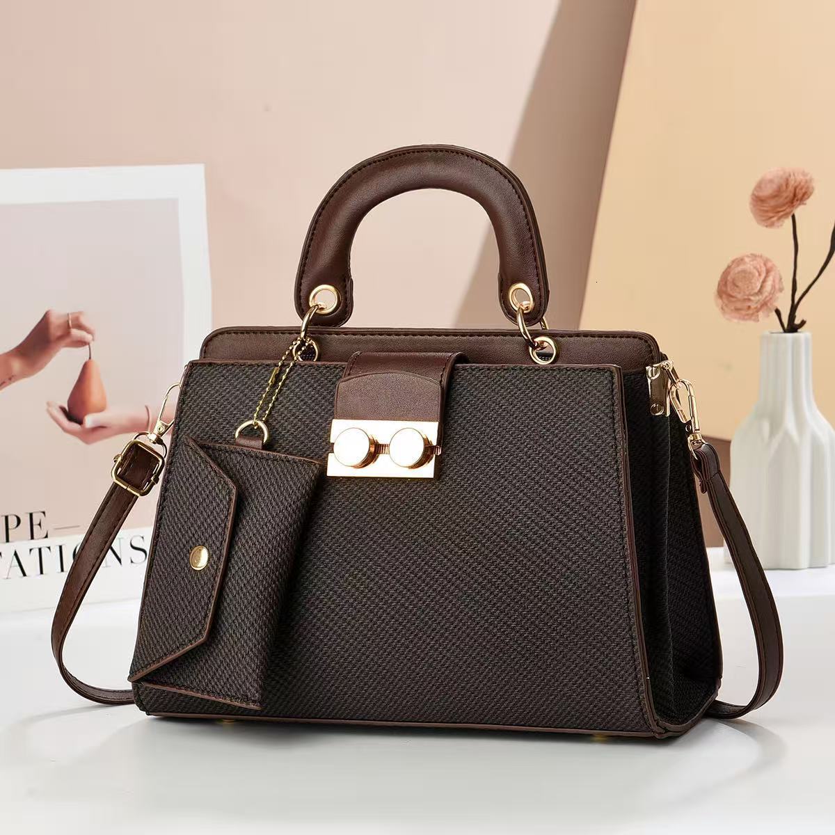 New Women s Handbag Women s Shoulder Bag design Korean Style Handbag Light Luxury Niche Women s Crossbody Bag Autumn New Designer Bag