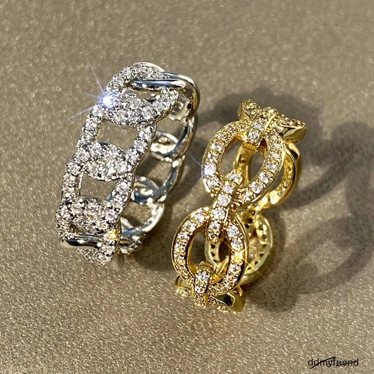 2025 New Round Buckle Micro-Inlay Design Geometric Trendy Style Personalized Cuban Chain Designer Ring ddmyfriend