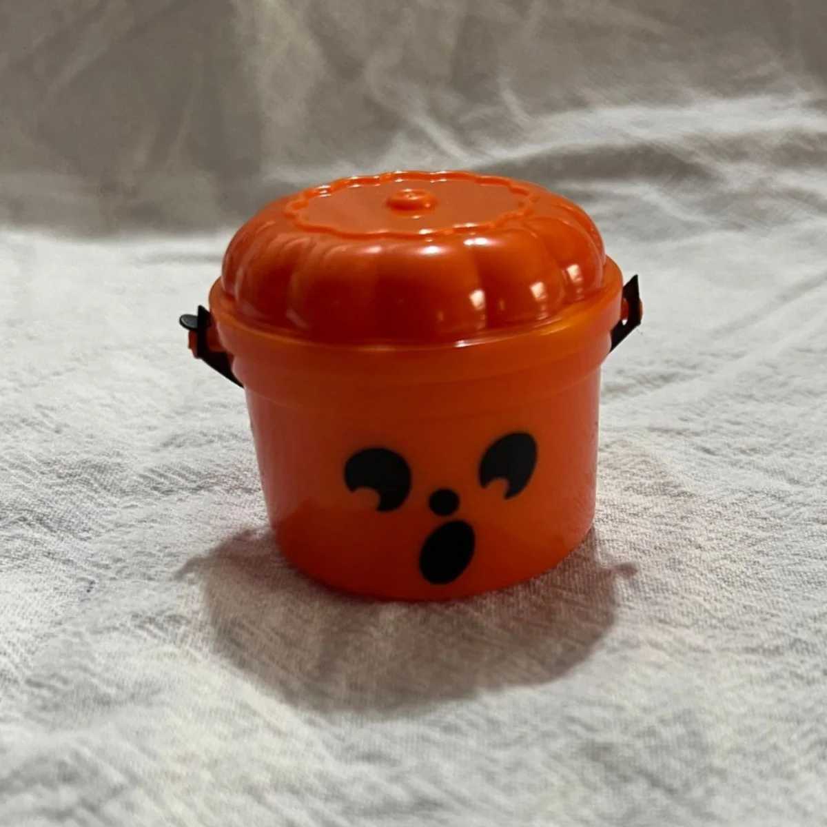 Mini Halloween Nostalgia Bucket Pumpkin Lantern Bucket Candy Jar Trick Or Treat Basket Halloween Small Candy Bucket C250919