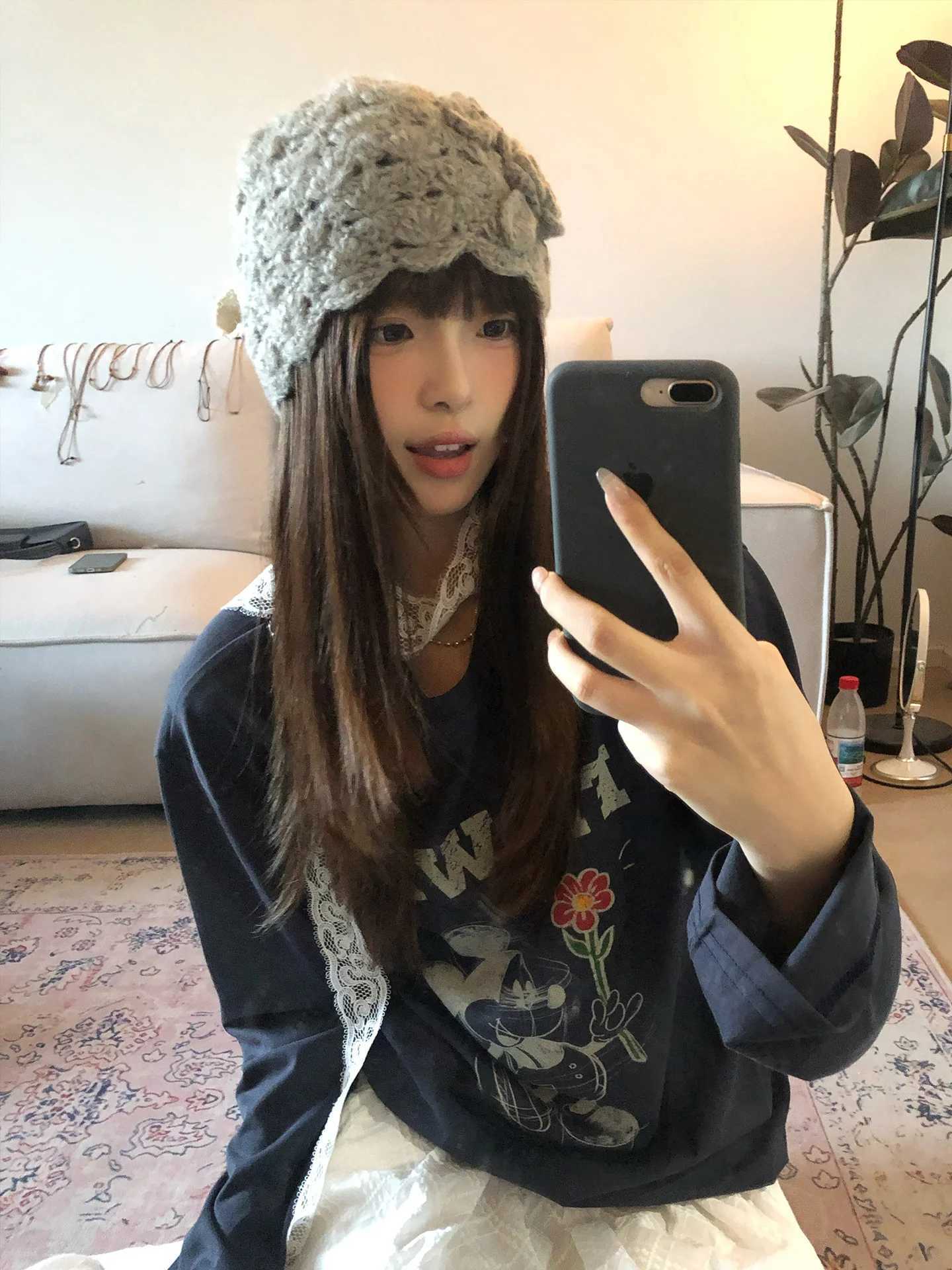 Janese Handmade Crochet Lace wer Knitted Hat For Wen Autumn And Winter Warm Covering Hat Y250919