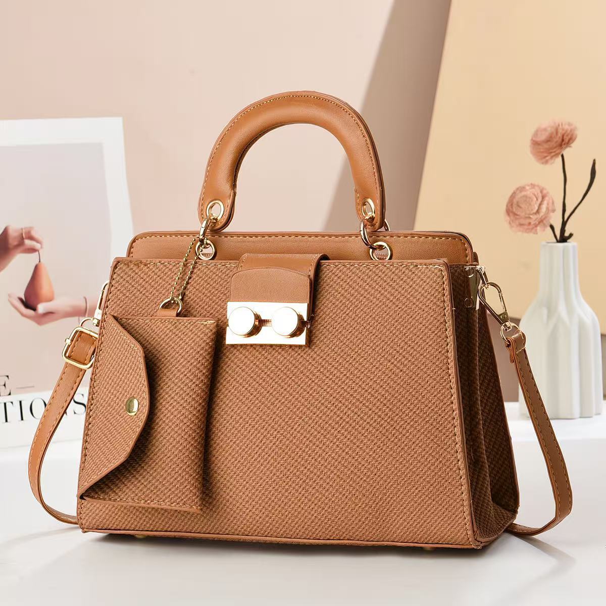 New Women s Handbag Women s Shoulder Bag design Korean Style Handbag Light Luxury Niche Women s Crossbody Bag Autumn New Designer Bag