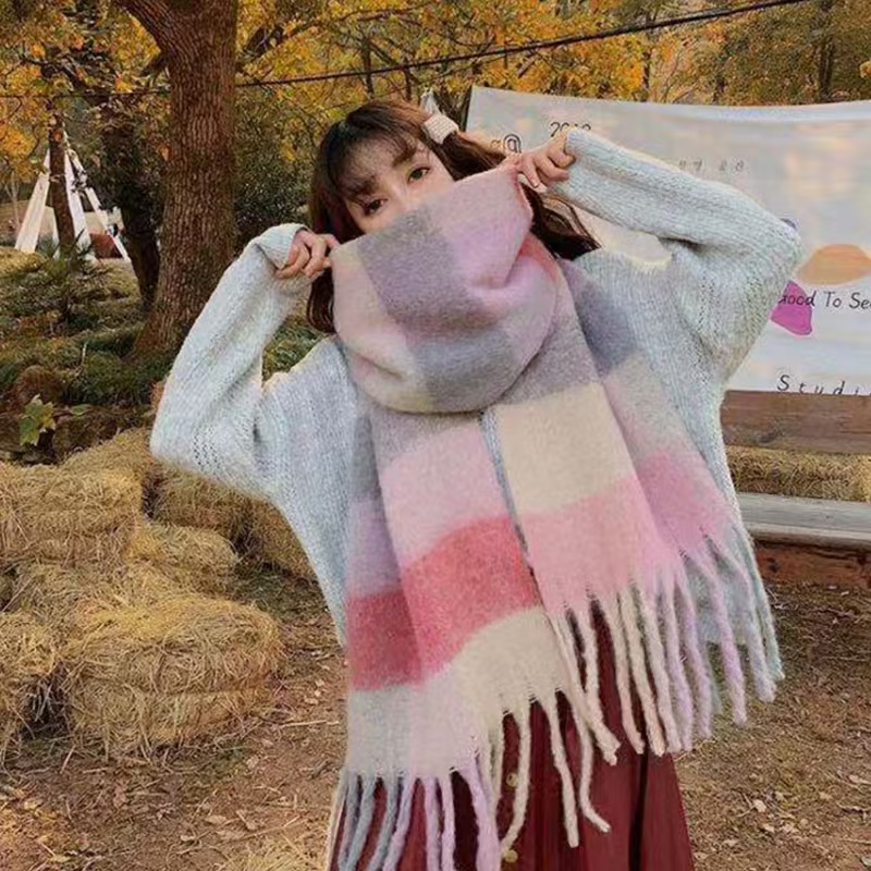 T1791 Women's Wool Scarf, Stylish Korean-style Design, Perfect for Winter, Versatile and Elegant, Suitable for Couples