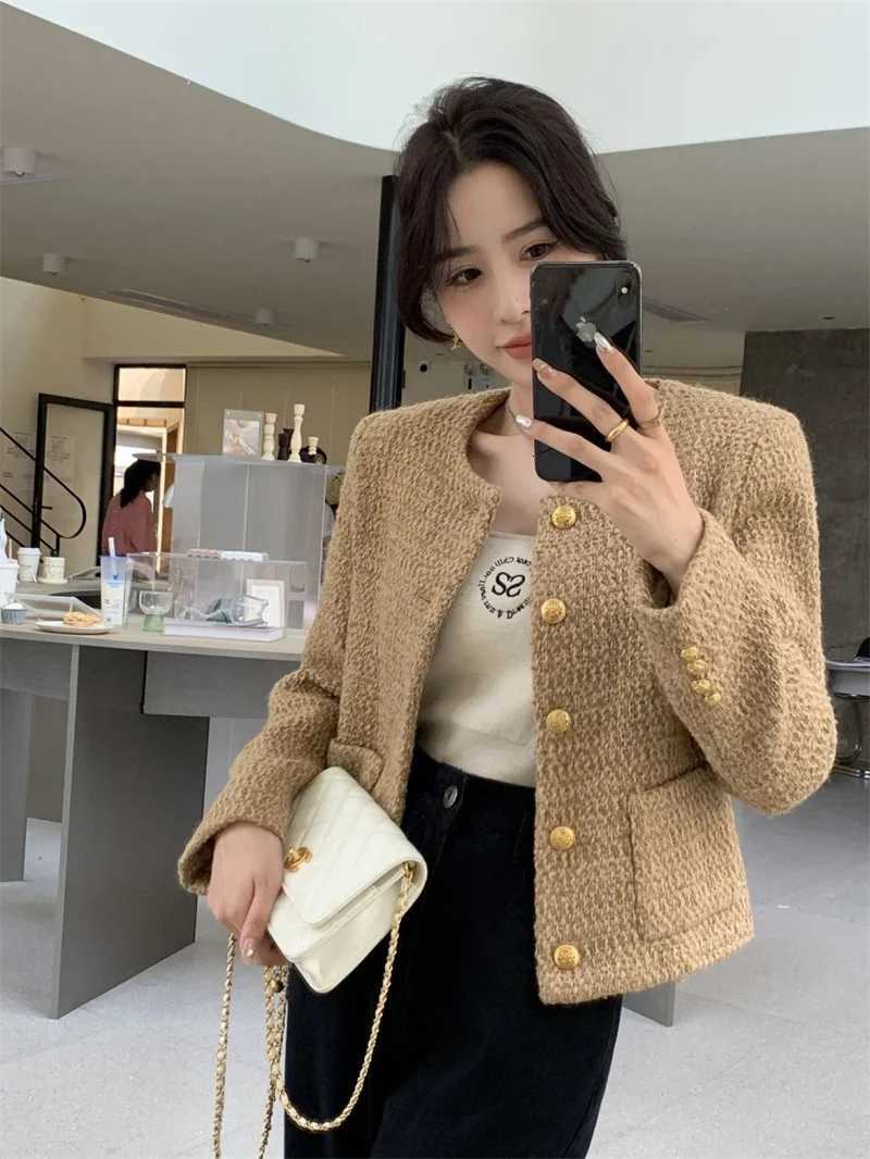 Fashion Loose Round Neck Beautiful Women Loose Spring And Autumn Short Retro High Quality Temperament Round Collar Tweed Coat Z250918