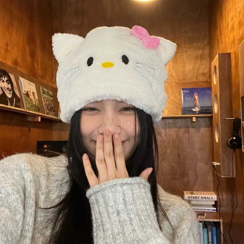 Sanrio Hello Kitty Bucket Hat Winter Lady Plush Thickened Warm Fisherman Hat Cartoon Outdoor Windproof Ear Protection Panama Cap L250919