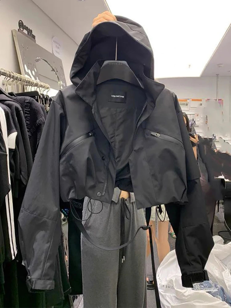 Fashion Short Hooded Jacket Y2k Spring Black Loose Motorcycle Coats Female Street Windbreak Basic Coat 250906