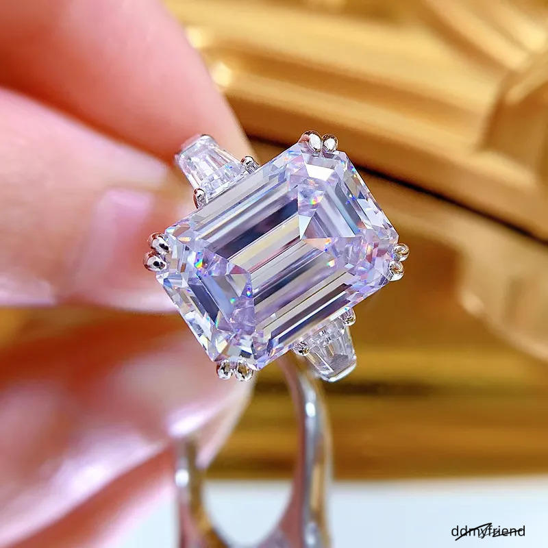 Sier Jewelry Wedding Rings Emerald Cut White Moissanite Dia Gemstones Eternity Party Women Engagement Band Ring Gift ddmyfriend