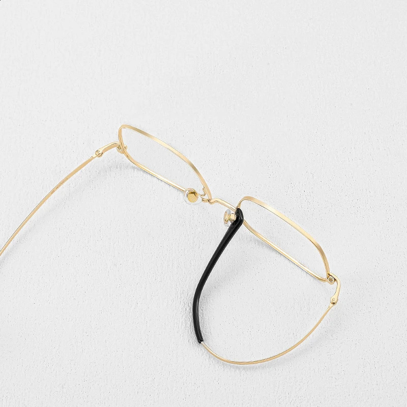 Eyeglass Frame Men Business Metal Square Flat Light Mirror Ultra Comfortable To Wear Anti Blue Fashion Glasses 250918