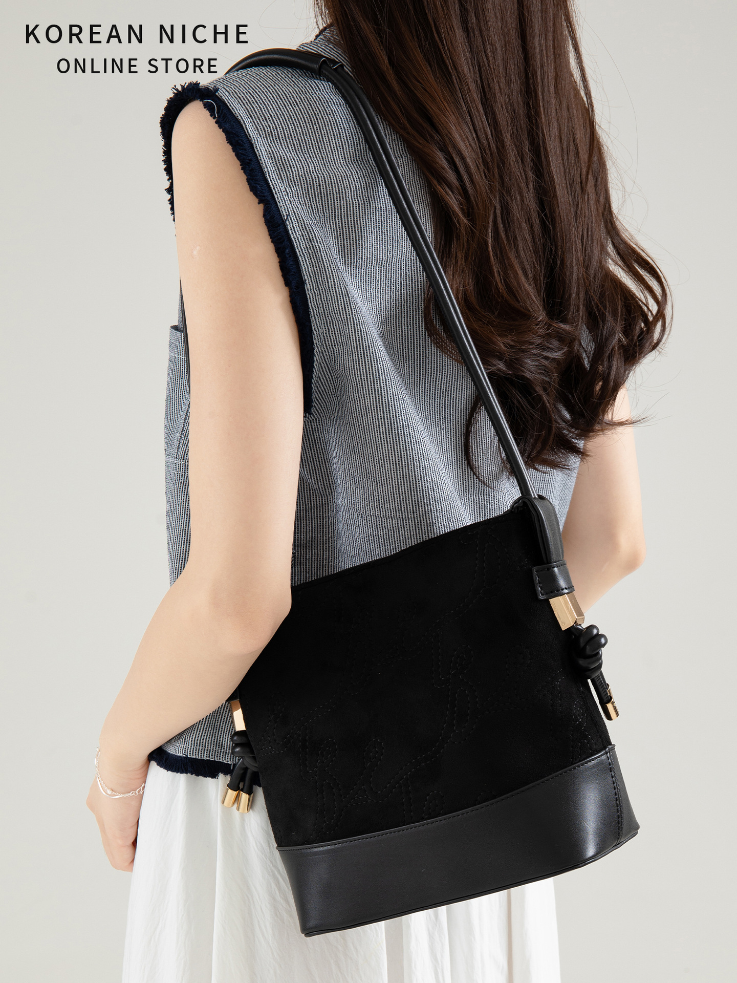 2025 Korean-Style New Autumn Winter Color-Blocking Retro Bucket For Women Niche Design Same Style As Iuencers Popular Handbag And Shoulder Bag