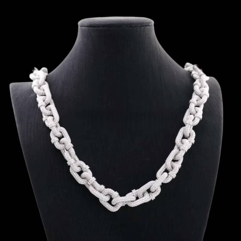 Highgrade Moissanite Jewelry 10mm S925 Silver Plated Gold VVS Moissanite Cuban Chain Hiphop Trend Lock Chain Style