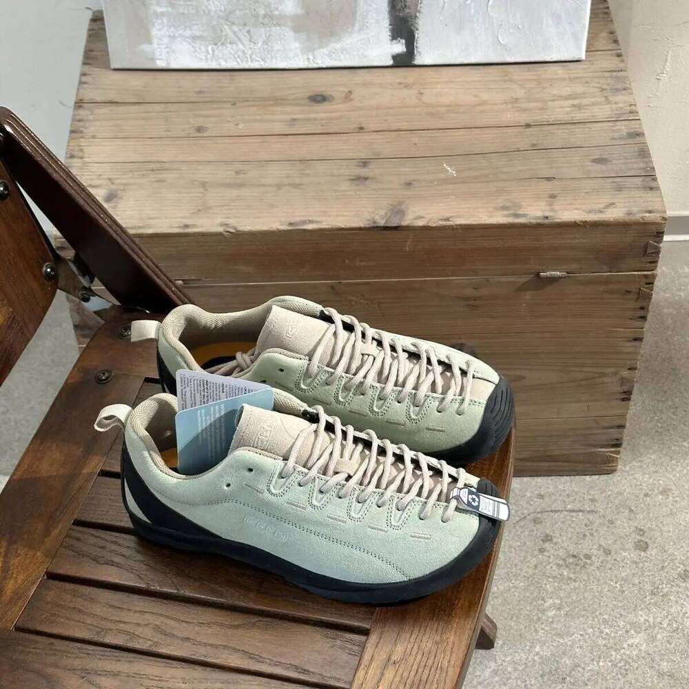 High-quality sports men's summer breathable fashion lightweight running tennis women's comfortable casual shoes