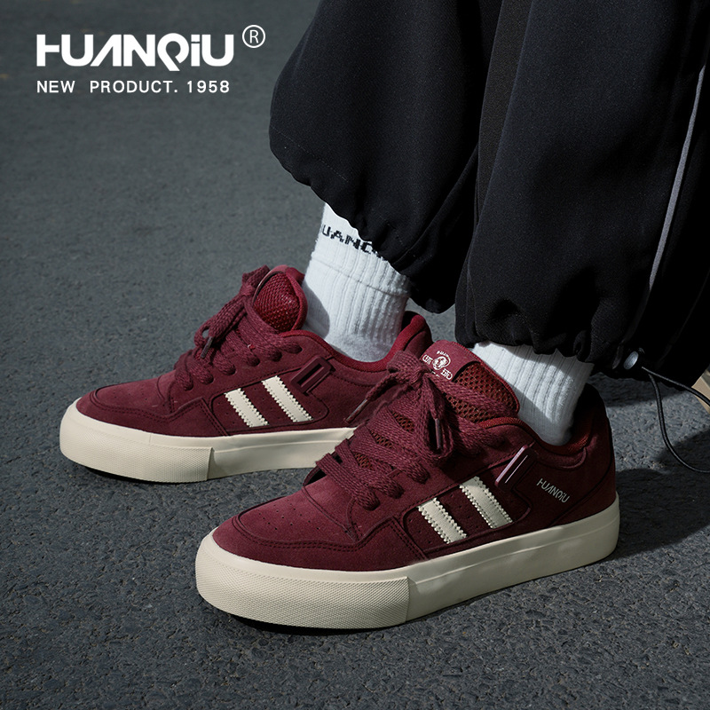 Hot new free shipping designer shoes for mens casual shoes black red blue New Fashion Versatile Style outdoor sneakers mens trainers sport shoes