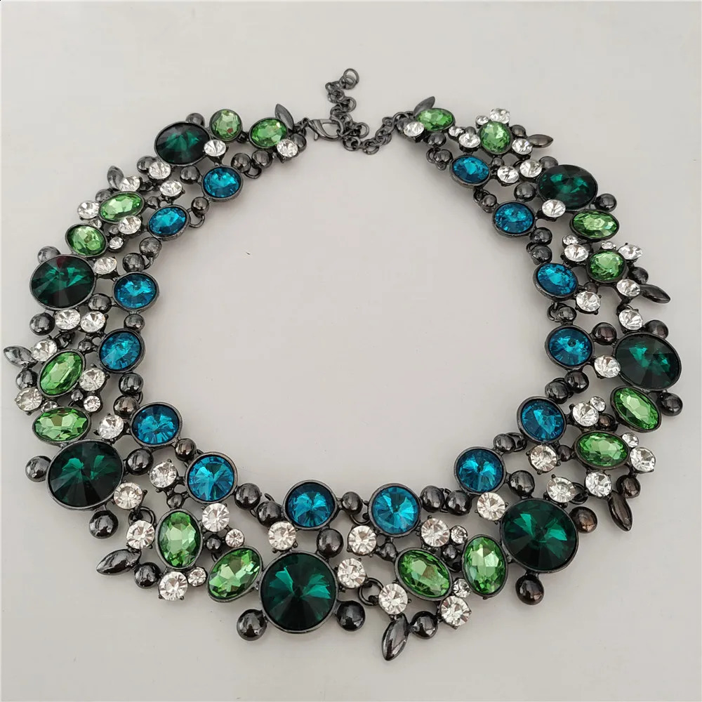 Indian Vintage Statement Large Collar Choker Necklace Earrings Women Jewelry Set Boho Ethnic Faux Pearl Crystal Big Bib necklace 250920