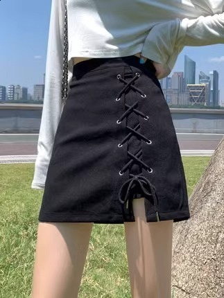 Short Skirt for Women Summer High Waist ALine Slimming Half Skirt 2024 Spring New Fashion Black Bodycon Student Mini Skirt 210619
