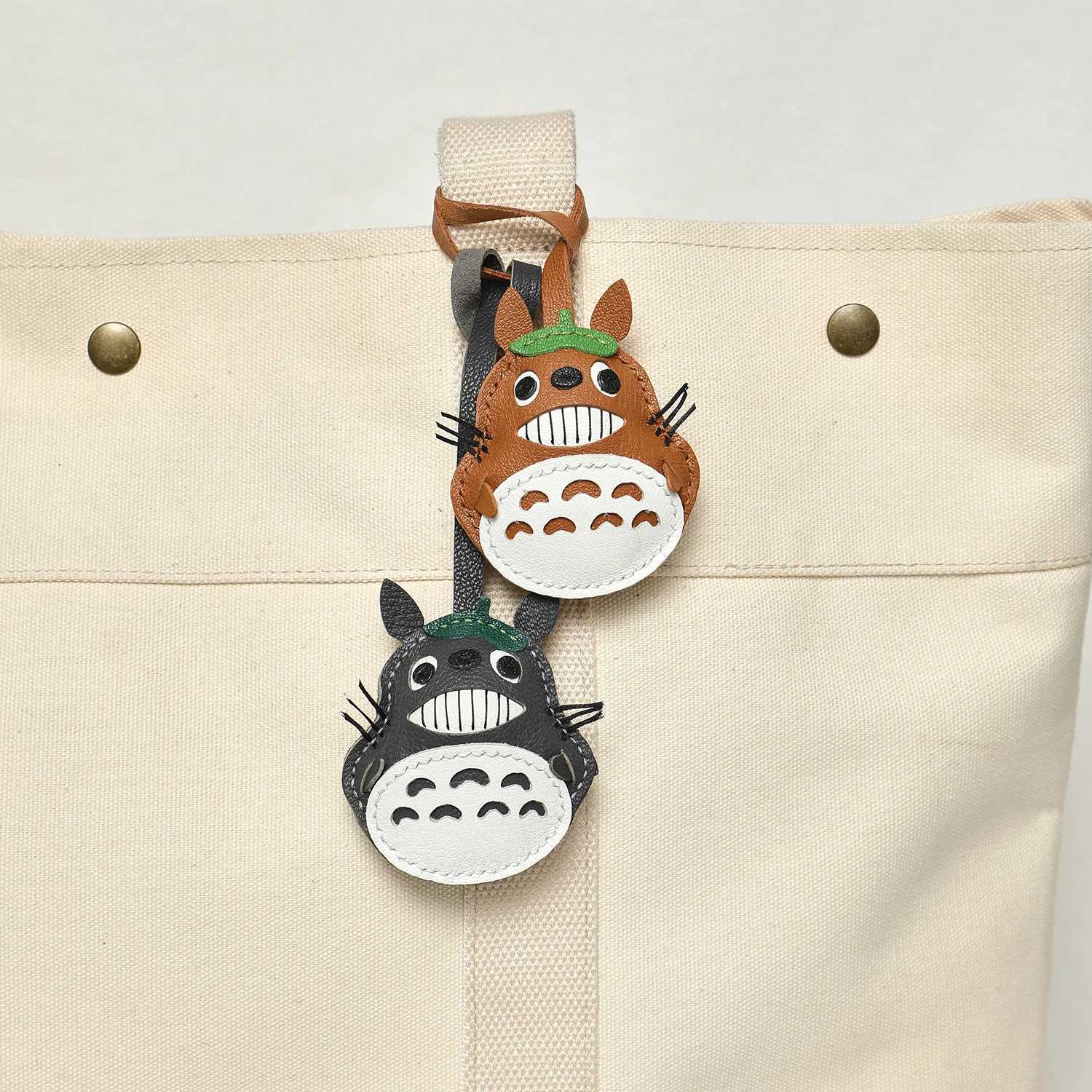 Handmade Sheepskin Chinchilla Real Leather Bag Charm KeyChain Kawaii Animal Bags Backpack Charms Couple Jewelry Bag Accessories Z250920
