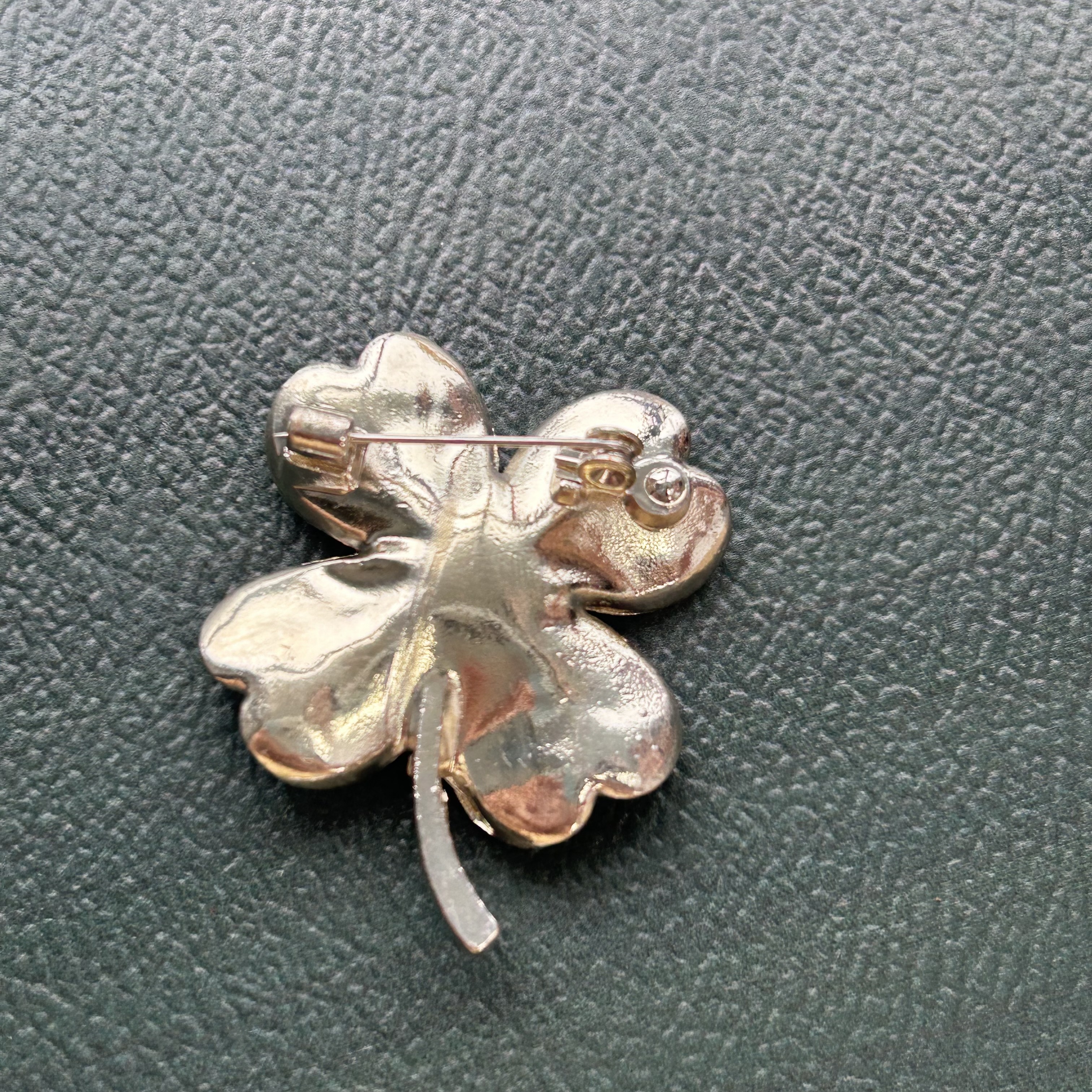 Trendy Rhinestone Exquisite Small Four-leaf Clover Chinese Style Brooches for Women Luxury Designer Jewelry Luxury Temperament Niche High-end Brooch A