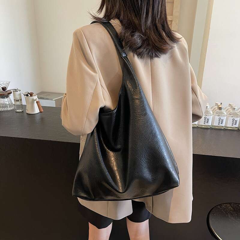 Women's Single Room Bag - Large Bucket Handbag with Adjustable Strap