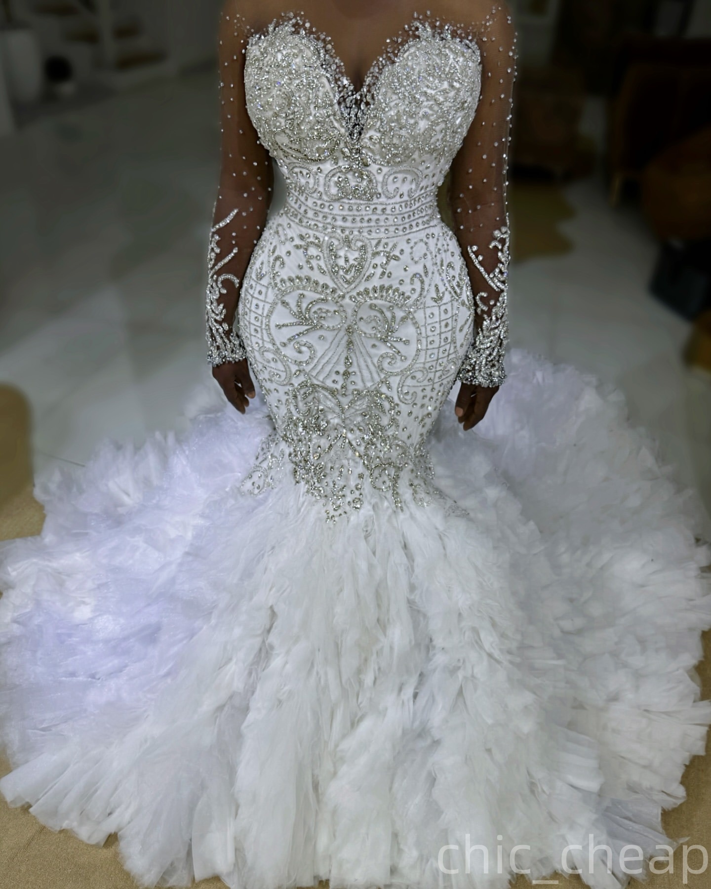 2025 Aso Ebi Plus Size Ivory Mermaid Wedding Dress Appliques Crystals Beaded Sheer Neck Tiers Tulle Luxurious Bridal Gowns Dresses ZJ0465