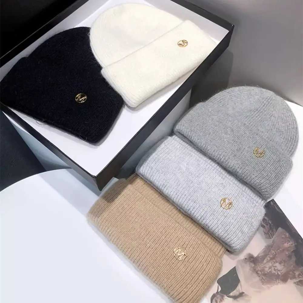Wen Men Autumn Winter Warm Knitted Hat Cute Ear Protection Casual Outdoor Riding Windproof Coldproof Bonnet Cs Y250920