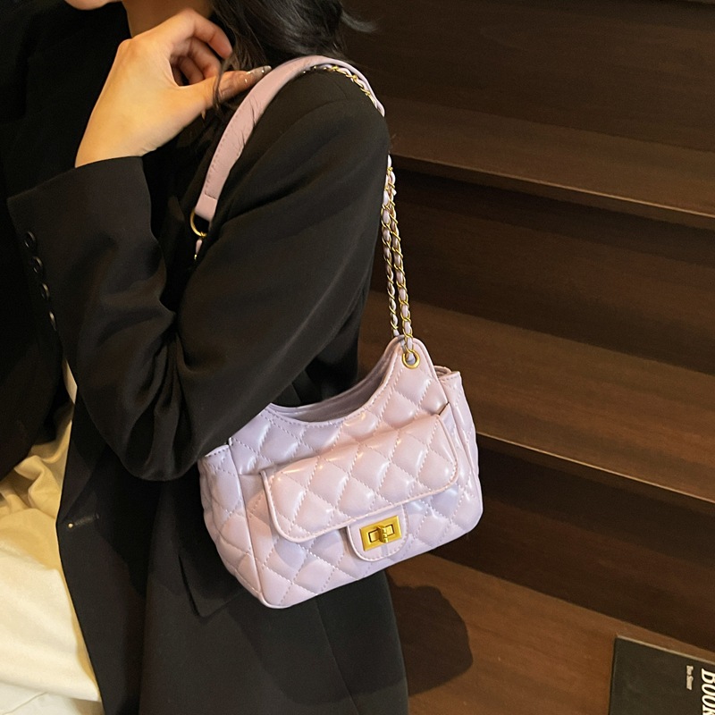 new Free delivery designer ladies handbag Simple and stylish handbag with elegant commuting style