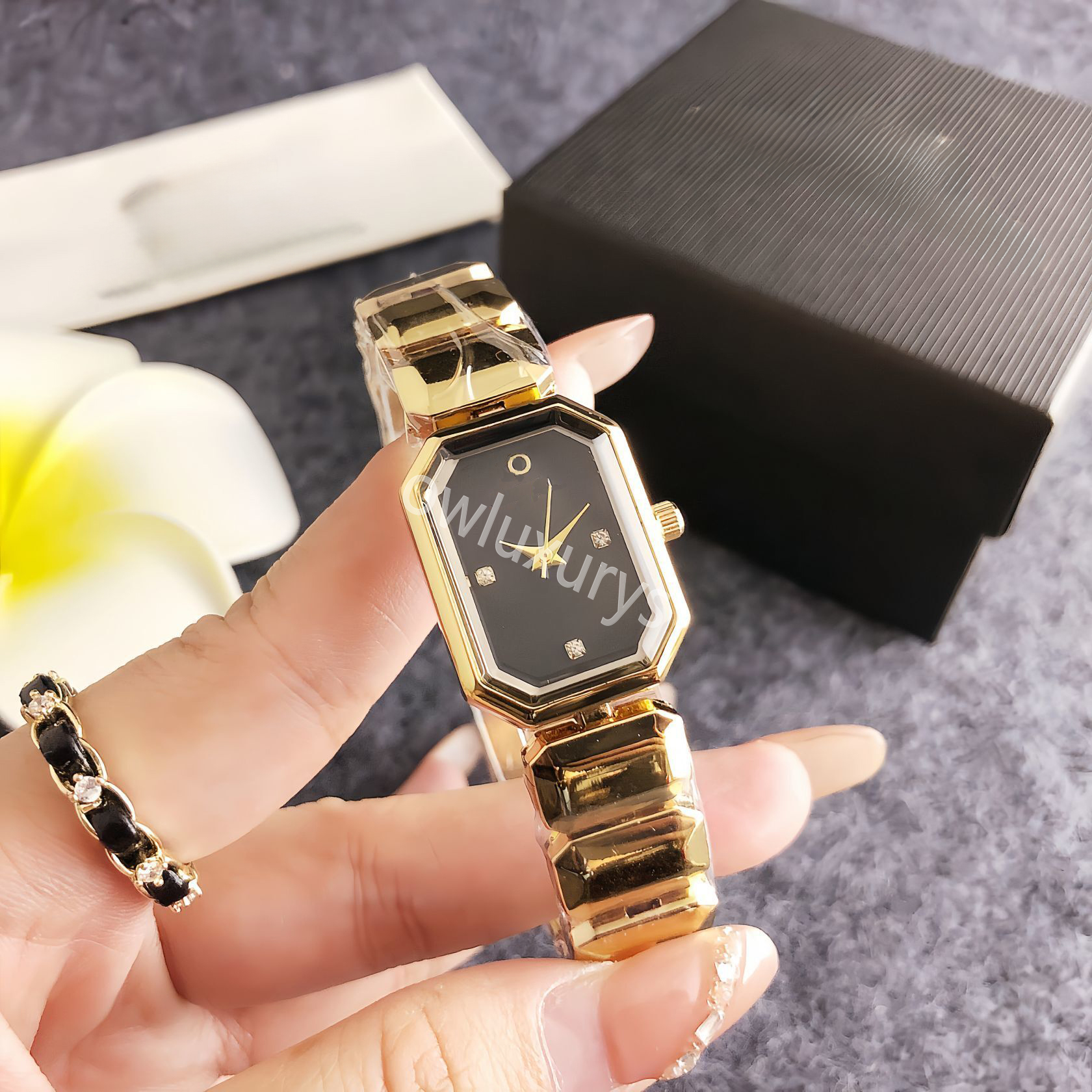 Designer Watches Automatic Luxury Round Watch Women Classic ChanneWatch Designed for women Stainless Steel Mechanical Case Gold Bracelet Fashion 2025 top