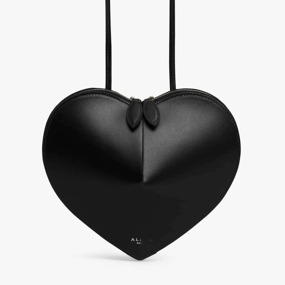 2025 Spring Summer New Single Shoulder Crossbody Heart-Shaped Women's Korean and Japanese Versatile Bag